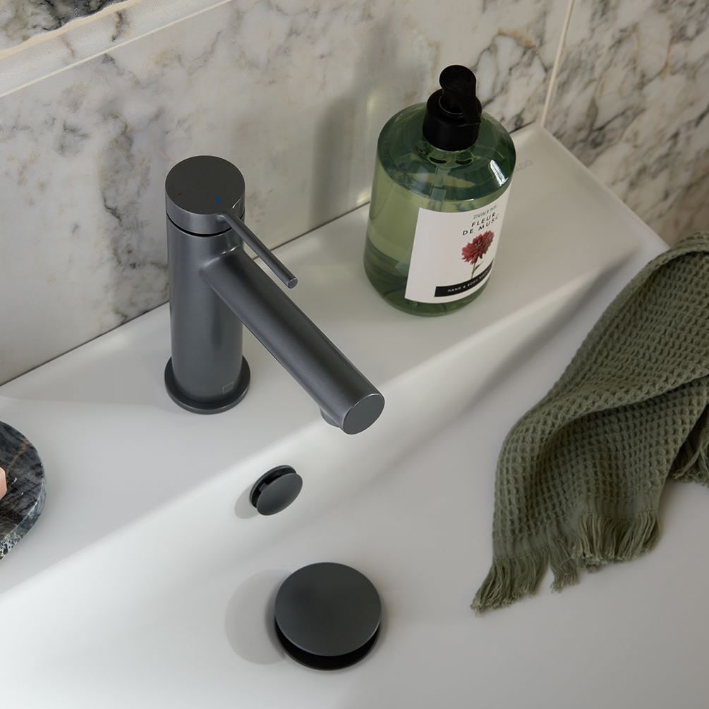 Vado Safari Lever Pewter Mono Basin Mixer With Waste Lifestyle Image